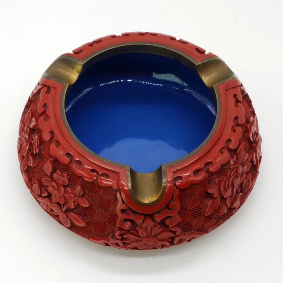 Vintage Chinese Cinnabar Carved Floral Lacquer Ashtray